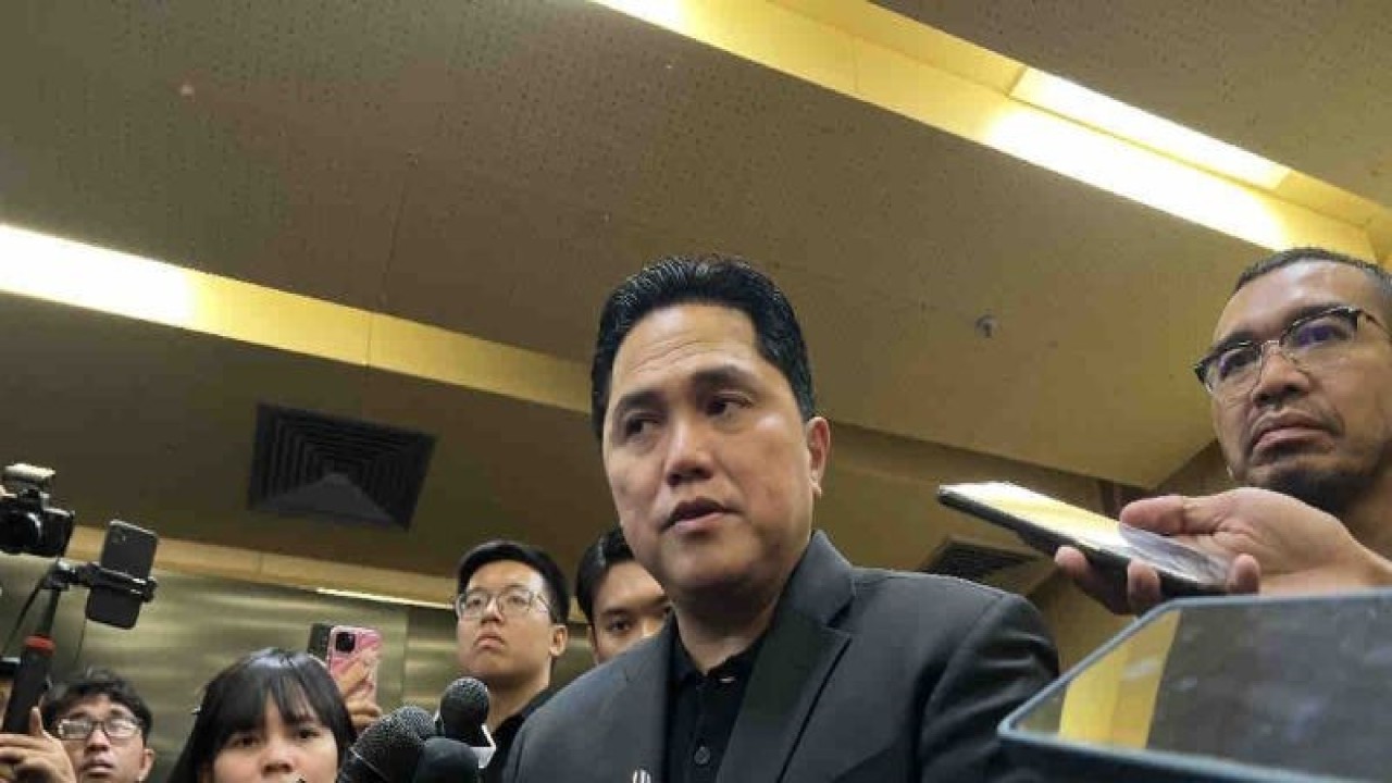 Menteri Badan Usaha Milik Negara (BUMN) Erick Thohir ditunjuk oleh Presiden Joko Widodo sebagai Menko Marves Ad-Interim menggantikan Luhut yang sedang menjalani perawatan. ANTARA/Harianto