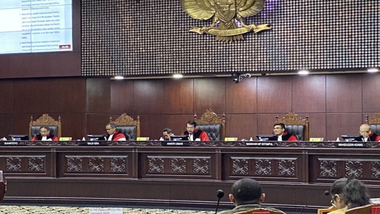 Sidang Pengucapan Putusan/Ketetapan di Gedung Mahkamah Konstitusi RI, Jakarta, Senin (23/10/2023). (ANTARA/Fath Putra Mulya)