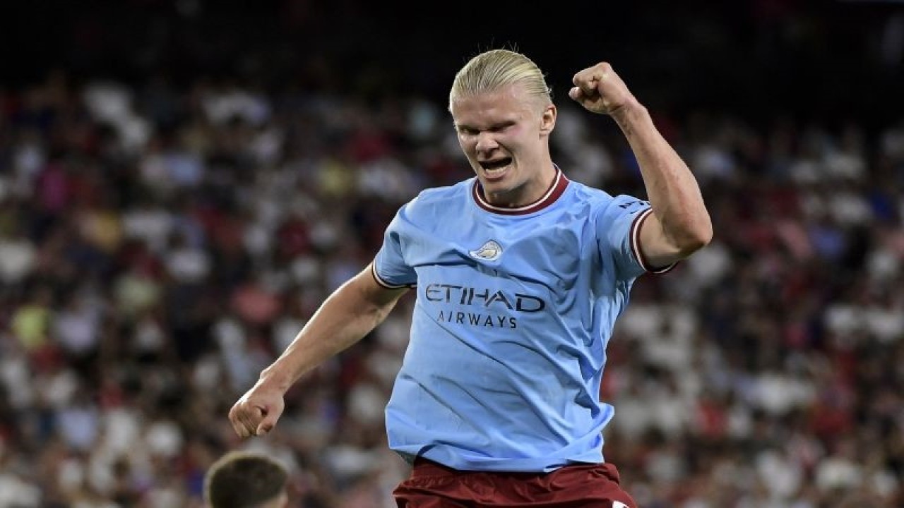 Pemain depan Manchester City Erling Haaland . (ANTARA/AFP/CRISTINA QUICLER)