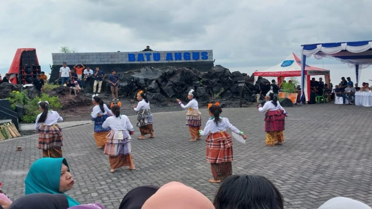 Pemkot Ternate gelar Festival Batu Angus,. ANTARA/Abdul Fatah (Abdul Fatah)