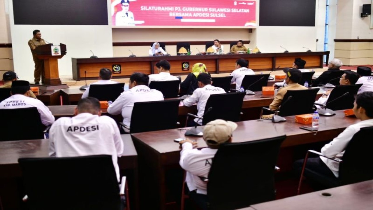 Pertemuan antara pihak Pemprov Sulsel bersama pihak Apdesi Sulsel di Kantor Gubernur Sulsel, Makassar. ANTARA/HO-Humas Pemprov Sulsel