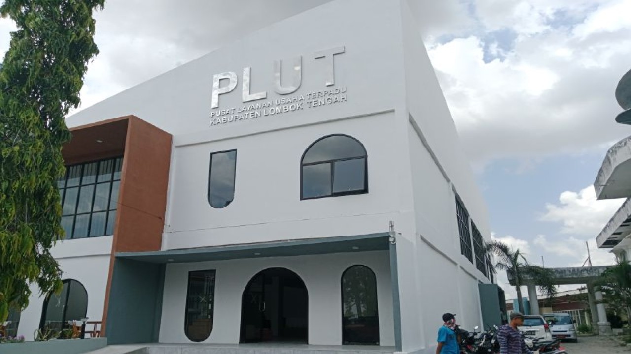 PLUT Lombok Tengah, NTB yang telah rampung dikerjakan. (ANTARA/Akhyar Rosidi).