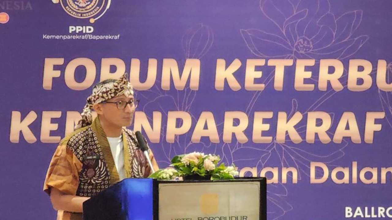 Menparekraf Sandiaga dalam Forum Keterbukaan Informasi Publik Kemenparekraf  2023 yang digelar Jakarta, Selasa (24/10/2023). ANTARA/Sinta Ambar