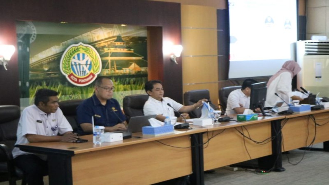 Kegiatan sosialisasi Peningkatan Kompetensi Aparatur dalam Pengelolaan dari Penyelesaian Tuntutan Ganti Kerugian Daerah, di Ruang Rapat Wali Kota, Rabu (18/10/2023). (ANTARA/Prokopim PTK)