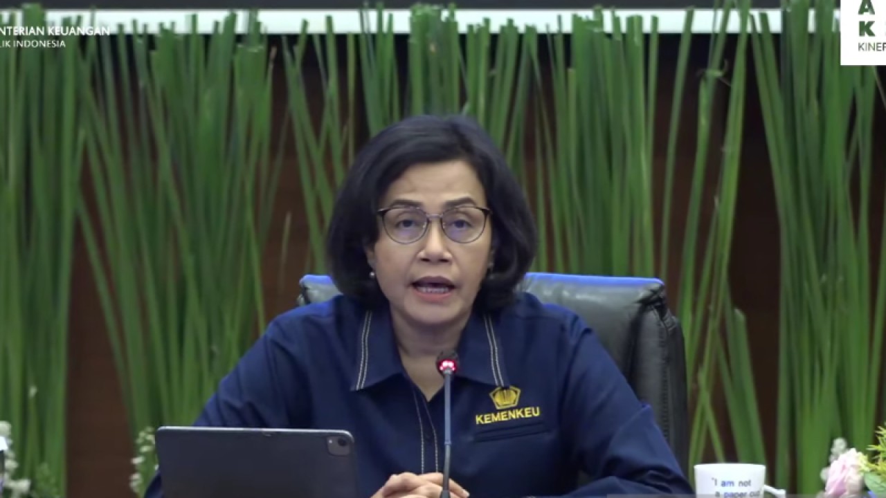 Tangkapan layar Menteri Keuangan Sri Mulyani dalam konferensi pers APBN KiTa edisi Oktober 2023 di Jakarta, Rabu. (ANTARA/ Muhammad Heriyanto)