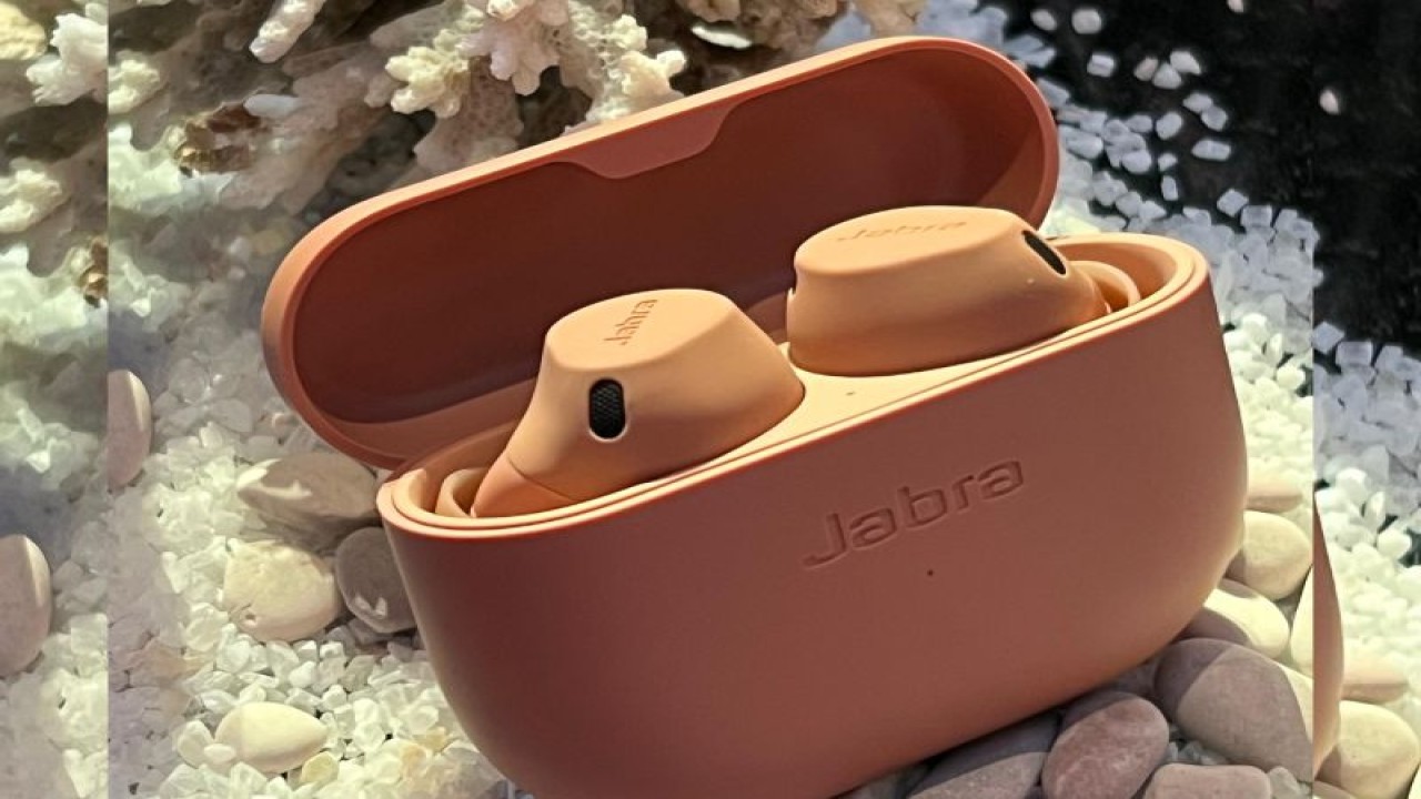 Tampilan TWS Jabra Elite 8 Active. (ANTARA/HO-Jabra)
