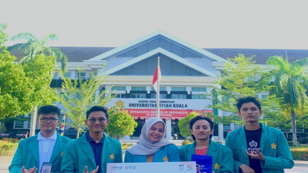 Tim AGL Prodi Teknik Komputer Universitas Syiah Kuala (USK) (ANTARA/HO-Humas USK)