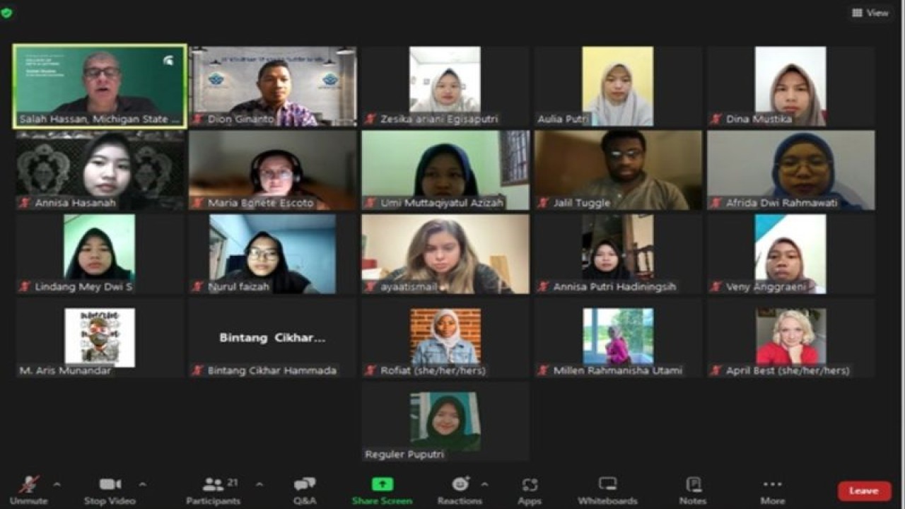 UIN Jambi dan Michigan State University lkembali melaksanakan kelas COIL yang diikuti oleh mahasiswa doktoral dan magister, Rabu (11/10/2023). (ANTARA/HO-UIN Jambi)