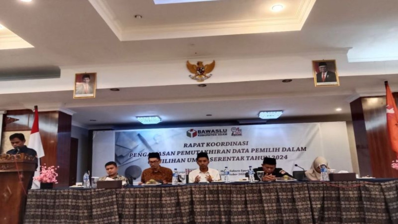 Komisioner Bawaslu Agam. Antara/Altas Maulana.