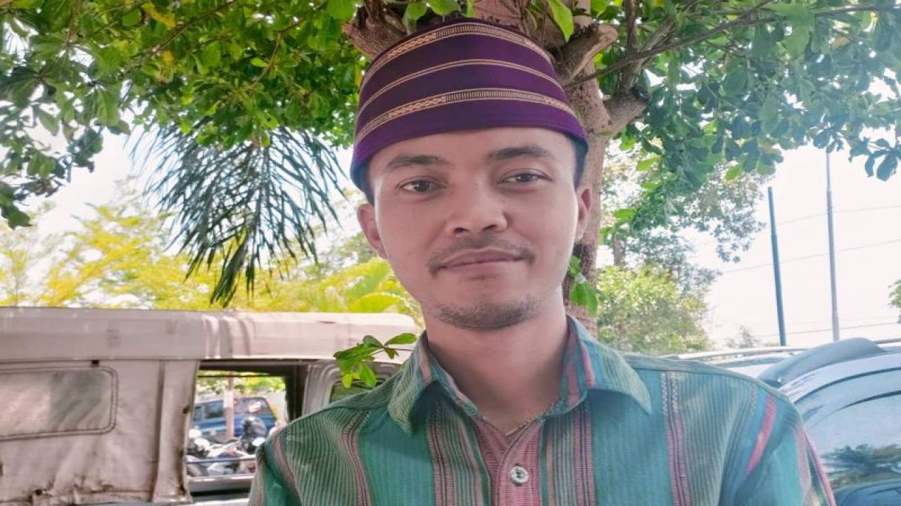 Ketua Panitia Alunan Budaya Desa Pringgesela ke-VII, Ahmad Feriawan Muas di kantor Bupati Lombok Timur, Kamis (9/11/2023). ANTARA/HO-Humas Pemkab Lombok Timur