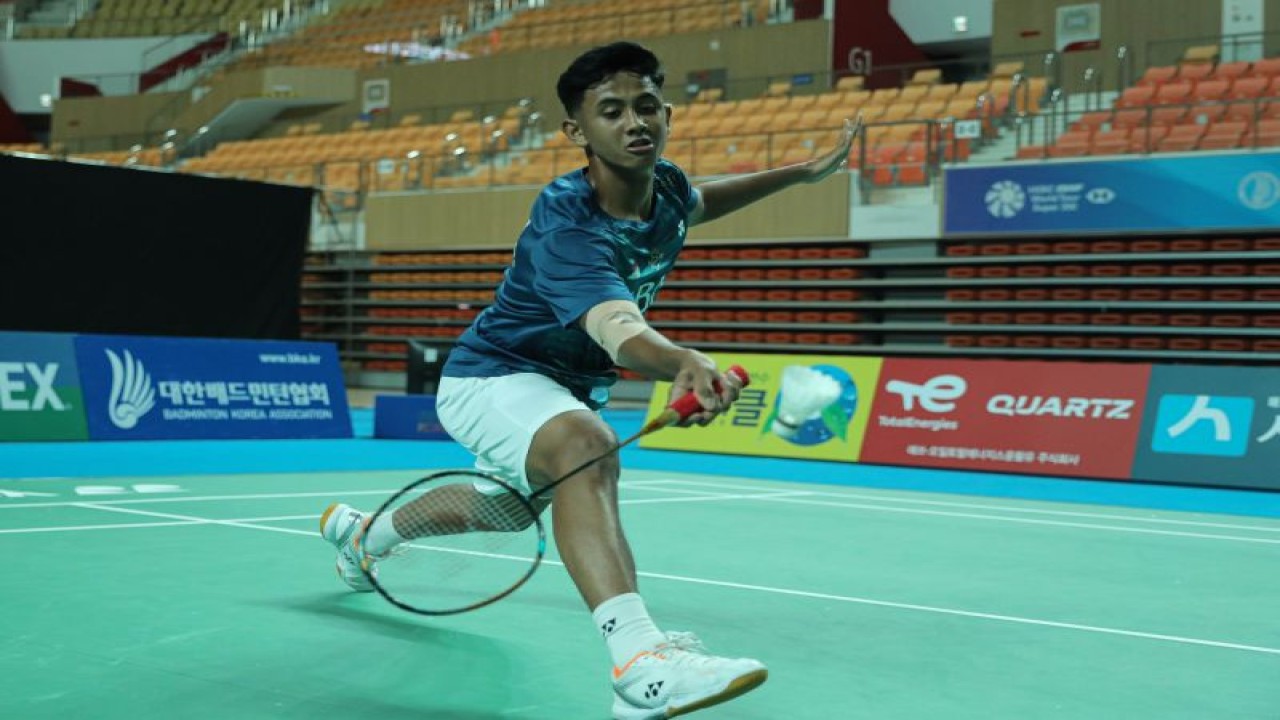 Pebulu tangkis tunggal putra Indonesia, Alwi Farhan, saat sedang menjalani sesi latihan jelang Korea Masters 2023 di Gwangju Women's University, Korea Selatan, Senin. (ANTARA/HO-PP PBSI)