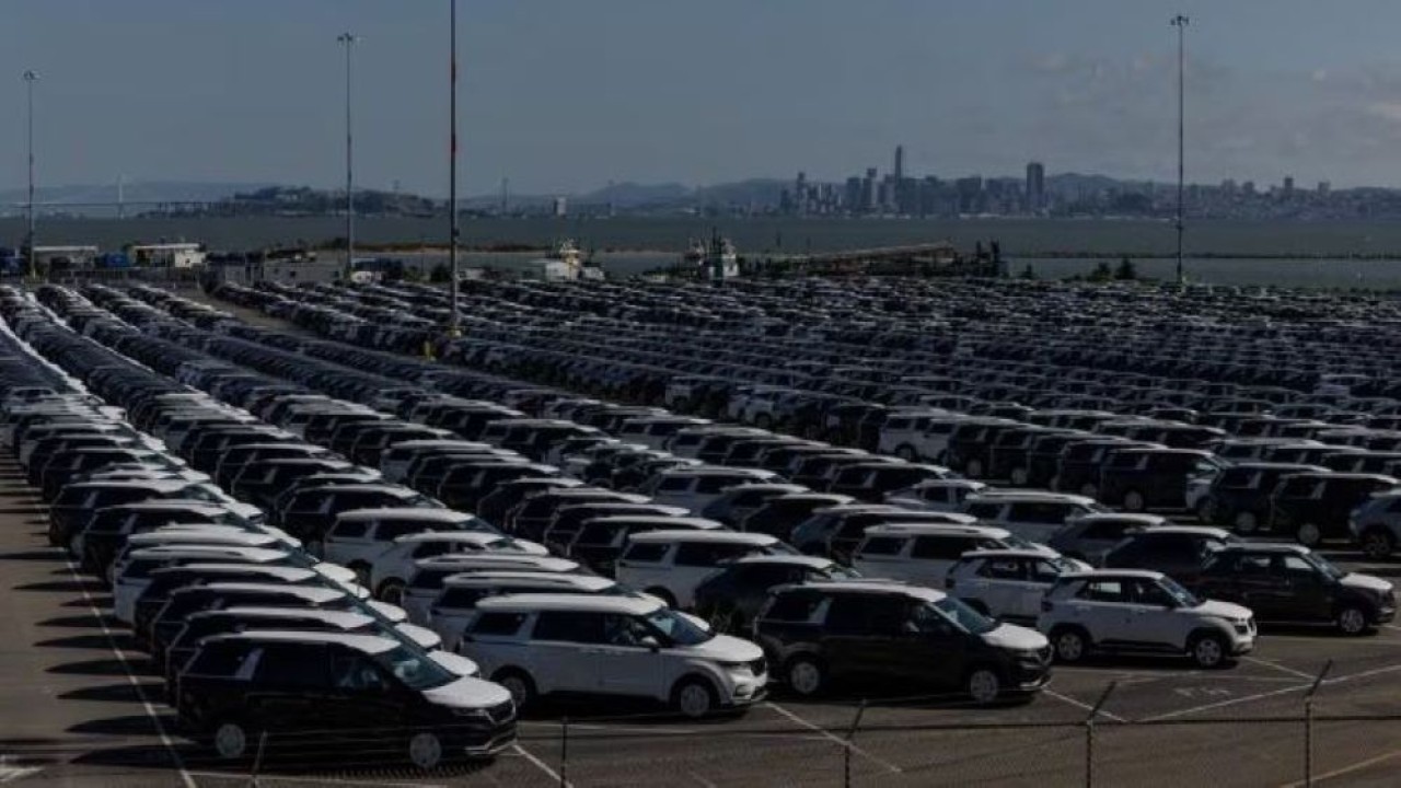 Penjualan kendaraan baru di Amerika Serikat diperkirakan meningkat pada November. (Dok/Carlos Barria/Reuters)