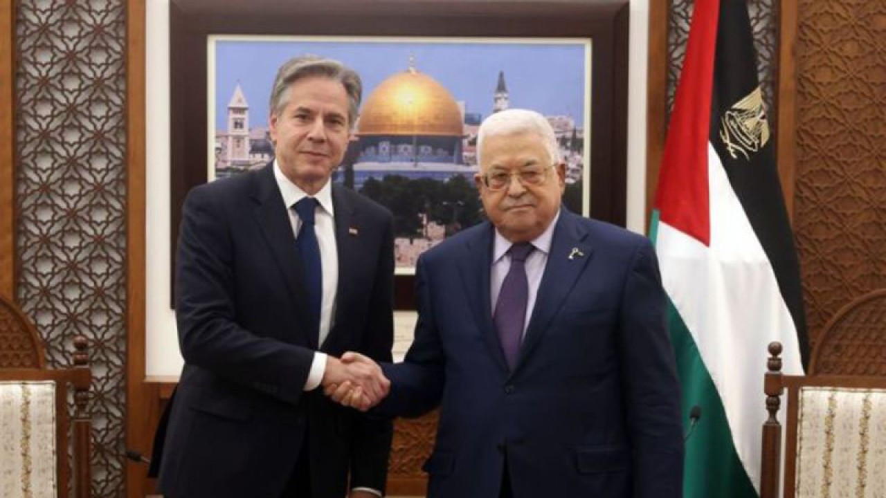 Menteri Luar Negeri Amerika Serikat Antony Blinken (kiri) dan Presiden Palestina Mahmoud Abbas (kanan). ANTARA/Xinhua/pri. (ANTARA/Xinhua) (ANTARA/Xinhua)
