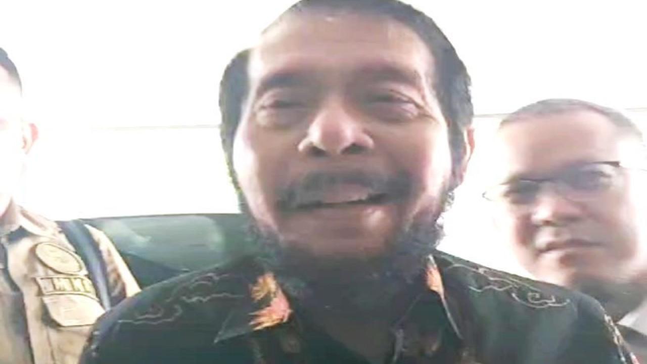 Tangkapan layar - Hakim konstitusi Anwar Usman saat ditemui di Gedung MK RI, Jakarta, Rabu (8/11/2023). ANTARA/Fath Putra Mulya