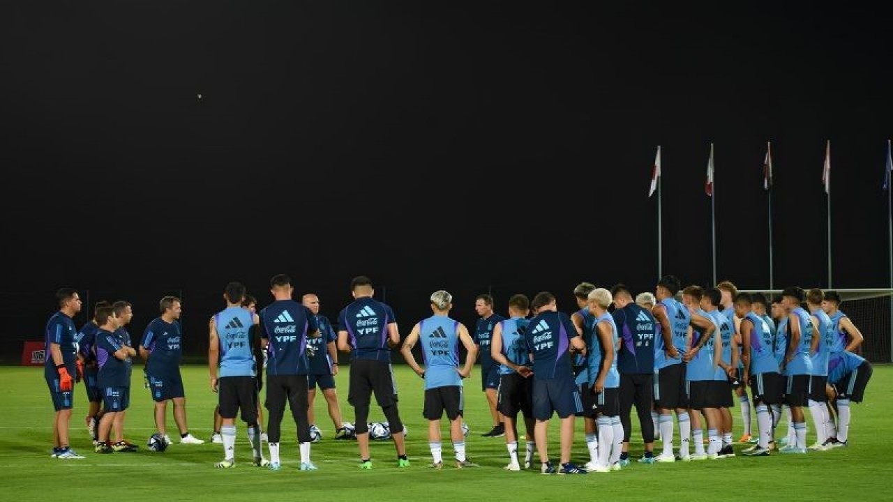 Timnas Argentina U-17 ketika menggelar latihan di fasilitas milik Bali United di Bali, Sabtu (4/11/2023). ANTARA/Afaseleccion