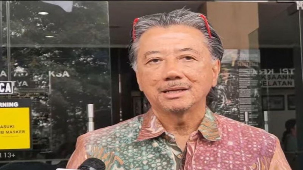 Pelapor Paul Tan Tobing mendatangi Kejaksaan Negeri Jakarta Selatan untuk mengkonfirmasi laporan dugaan kasus penipuan dan penggelapan senilai Rp20 miliar di Jakarta Selatan, Kamis (2/11/2023).. ANTARA/HO-Dokumen Pribadi