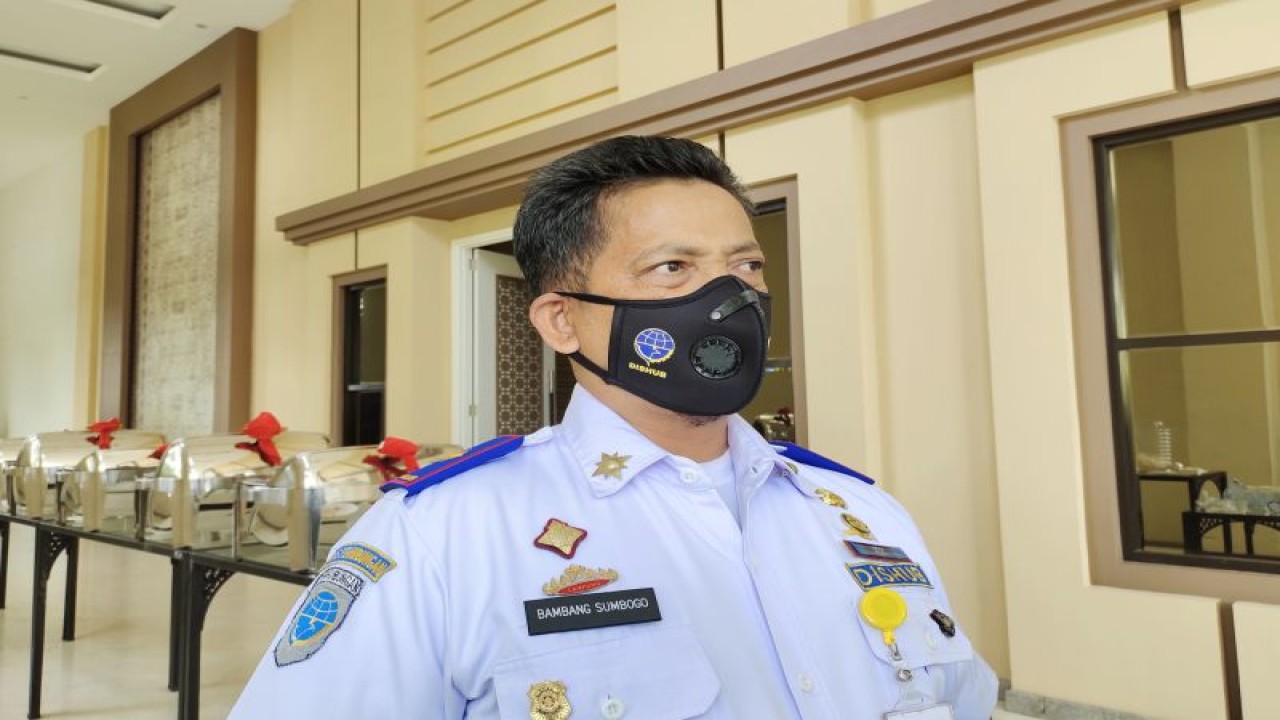 Arsip-Kepala Dinas Perhubungan Provinsi Lampung Bambang Sumbogo saat memberi keterangan. ANTARA/Ruth Intan Sozometa Kanafi.