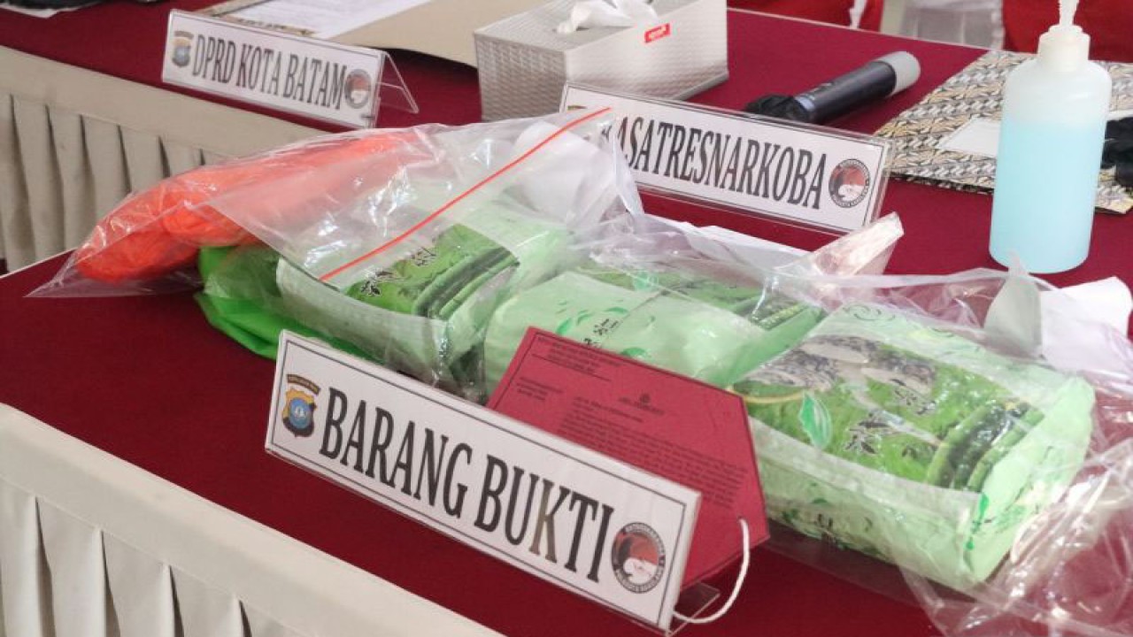 Barang bukti sabu yang diamankan pihak Kepolisian (ANTARA/Yude)
