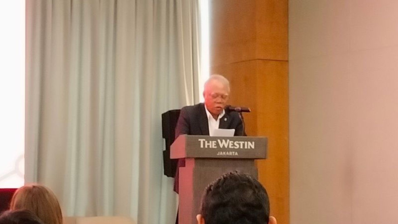 Menteri Pekerjaan Umum dan Perumahan Rakyat (PUPR) Basuki Hadimuljono dalam sambutannya di acara hunindotech 4.0 di Jakarta, Selasa (14/11/2023). ANTARA/Aji Cakti