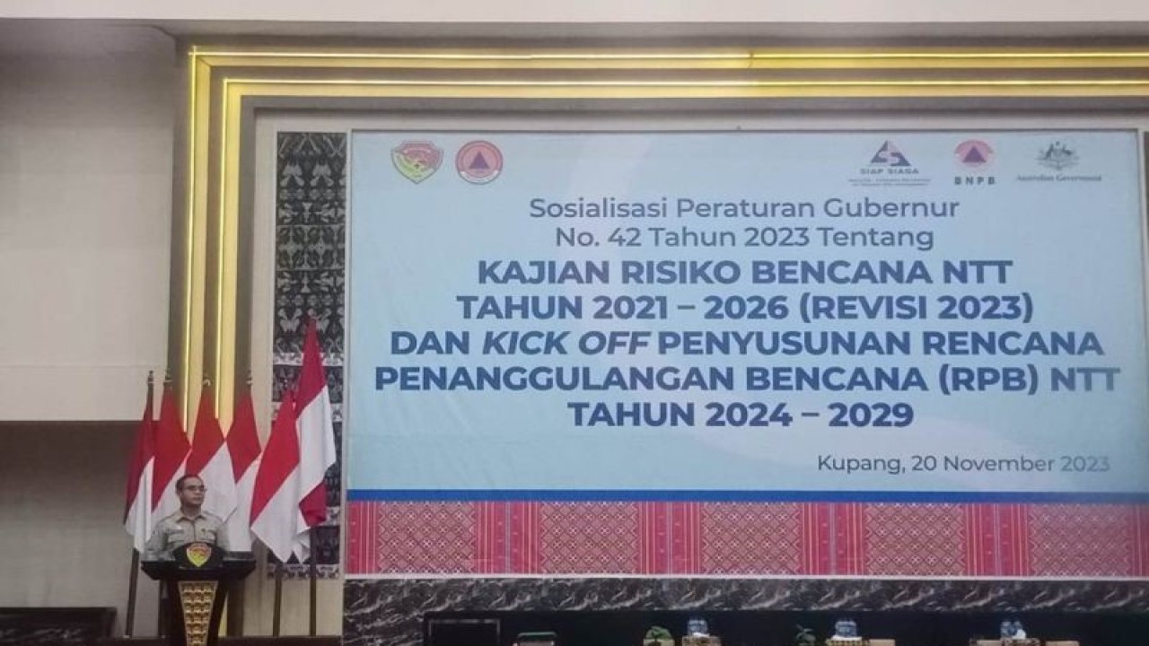 Sosialisasi publik dokumen kajian risiko bencana dan kick off Penyusunan Rencana Penanggulangan Bencana Provinsi NTT di Kupang, Senin (20/11). ANTARA/Kornelis Kaha