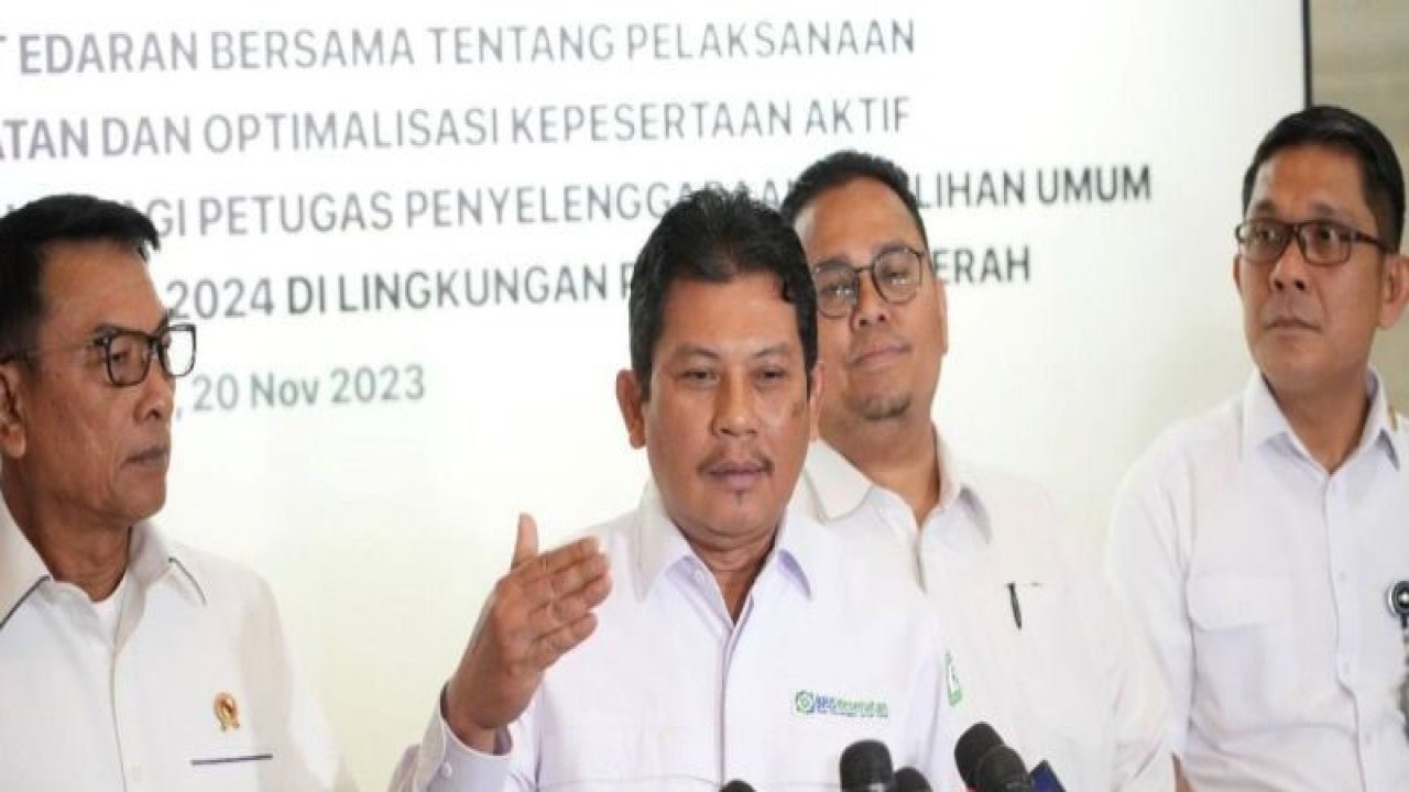Direktur Utama BPJS Kesehatan Ali Ghufron Mukti saat menyampaikan kesiapan pihaknya mendukung skrining riwayat kesehatan bagi seluruh petugas pemilihan umum tahun 2024 di Jakarta baru-baru ini. ANTARA/HO-Humas BPJS Kesehatan.