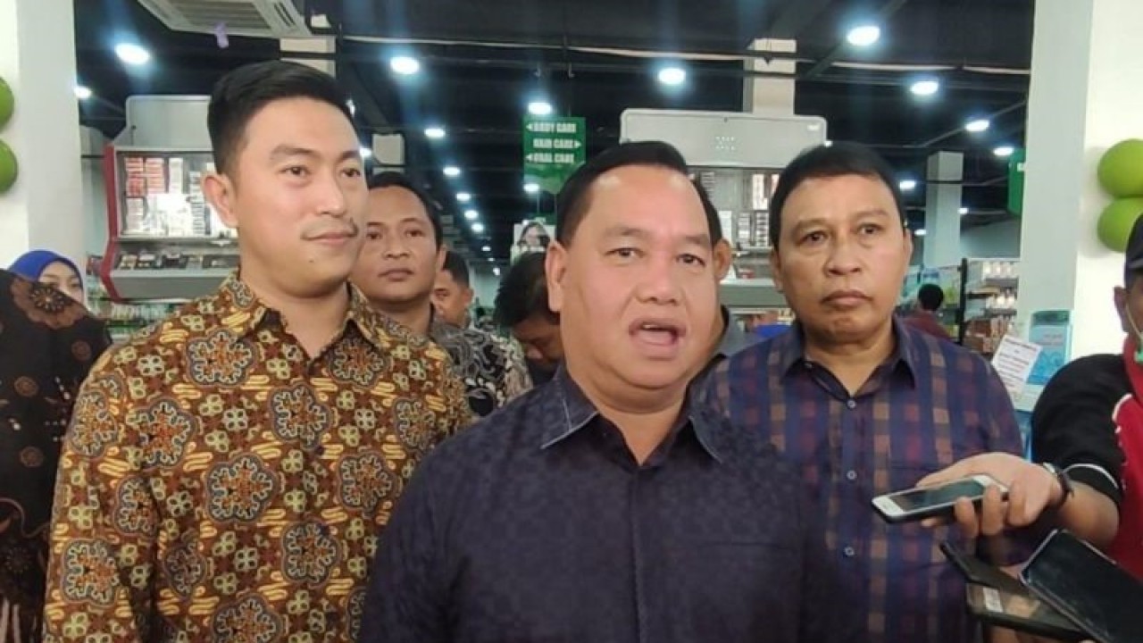 Bupati Kotawaringin Timur Halikinnor. (ANTARA/Devita Maulina)
