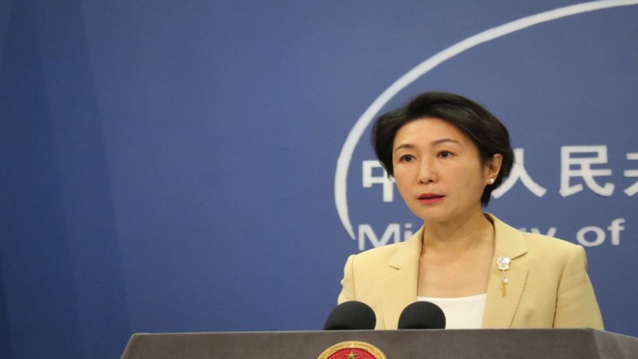 Juru Bicara Kementerian Luar Negeri China Mao Ning saat konferensi pers di Beijing, China pada Kamis (15/11/2023). (ANTARA/Desca Lidya Natalia)