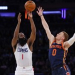 Debut James Harden bersama Los Angeles Clippers dimulai dengan kekalahan melawan New York Knicks. ANTARA/AFP-1699338778