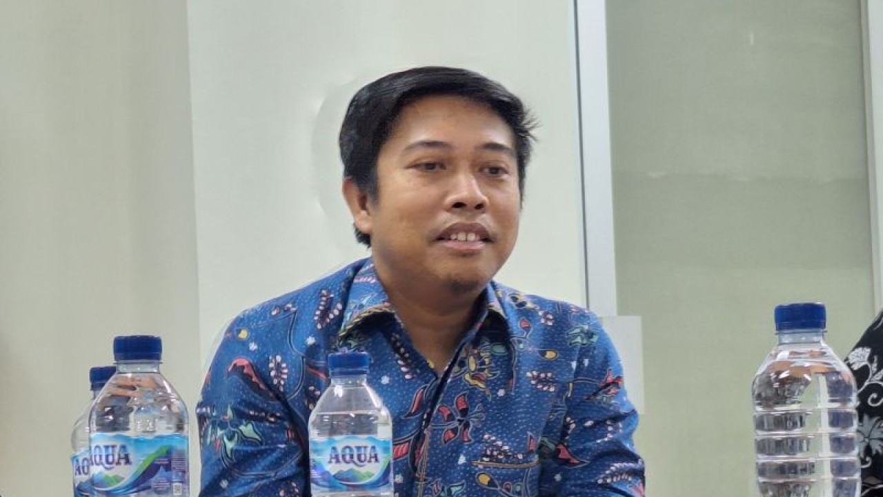 Kepala Divisi Teknis Penyelenggaraan Pemilu KPU DKI Dody Wijaya memberikan keterangan kepada media, Jakarta, Senin (27/11/2023). ANTARA/Luthfia Miranda Putri