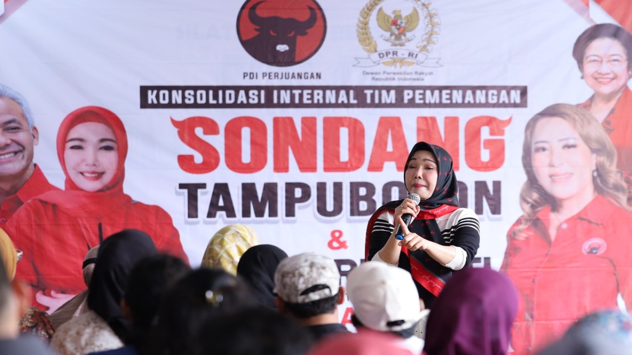 Ita Nurhayati calon legislatif no urut 4 untuk DPRD DKI Jakarta 2024-2029 dari PDI Perjuangan Daerah Pemilihan (Dapil) V yang meliputi Kecamatan Duren Sawit, Jatinegara dan Kramat Jati. (foto-foto: Wira Ginting)