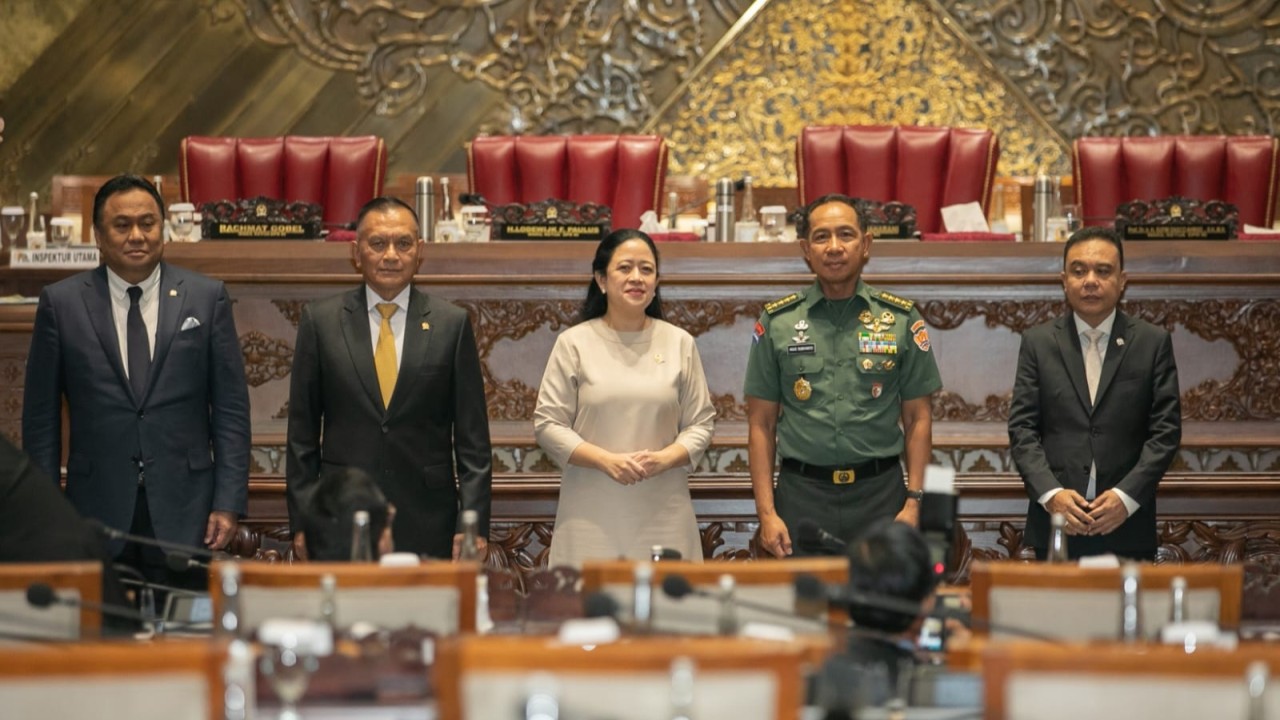 Jenderal Agus Subiyanto bersama pimpinan DPR RI.