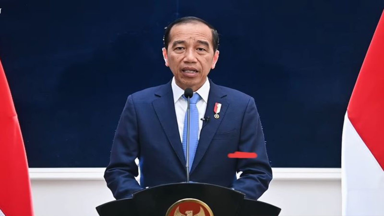 Tangkapan layar Presiden Joko Widodo memberikan keterangan pers terkait sikap RI atas situasi di Gaza, Palestina melalui tayangan langsung video, dari Washington DC, Amerika Serikat, Minggu (12/11/2023) Waktu Setempat. ANTARA/Rangga Pandu Asmara Jingga