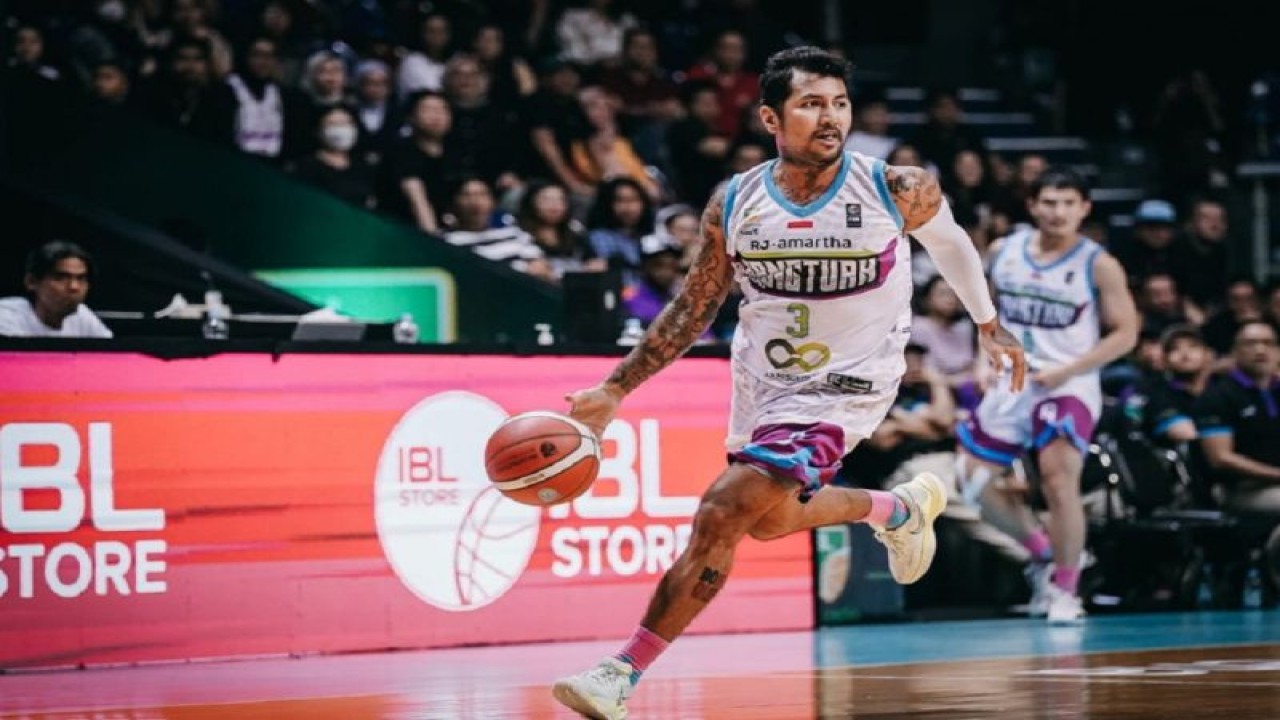 Kelly Purwanto memperpanjang kontrak dengan Amartha Hangtuah Jakarta di usianya yang menginjak 40 tahun. ANTARA/HO-IBL