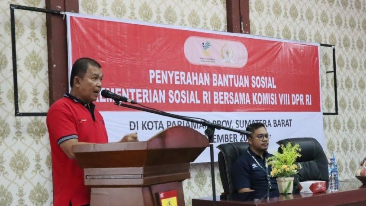 Kepala Dinas Sosial Kota Pariaman, Sumbar Muhammad Rum. (ANTARA/Aadiaat M. S.)