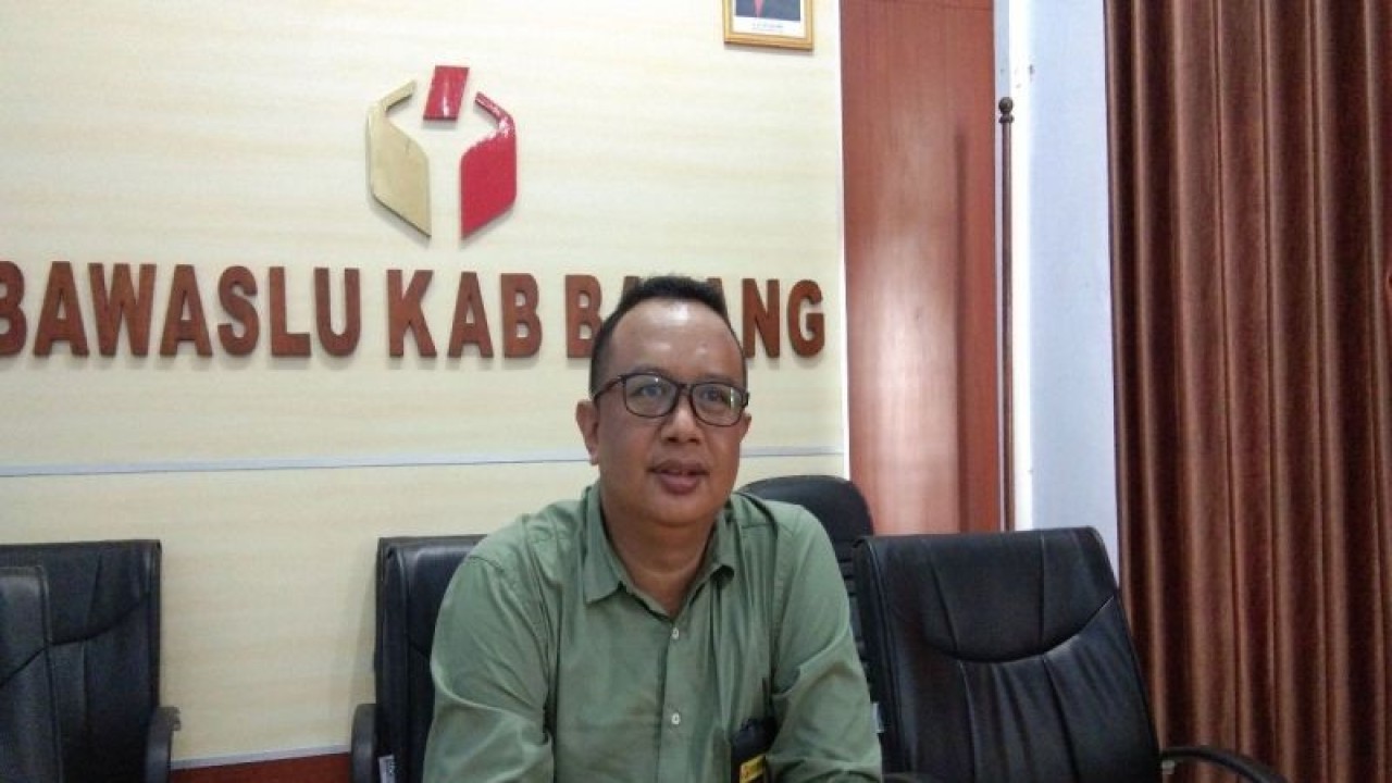 Ketua Badan Pengawas Pemilu (Bawaslu) Kabupaten Batang Mahbrur. ANTARA/Kutnadi