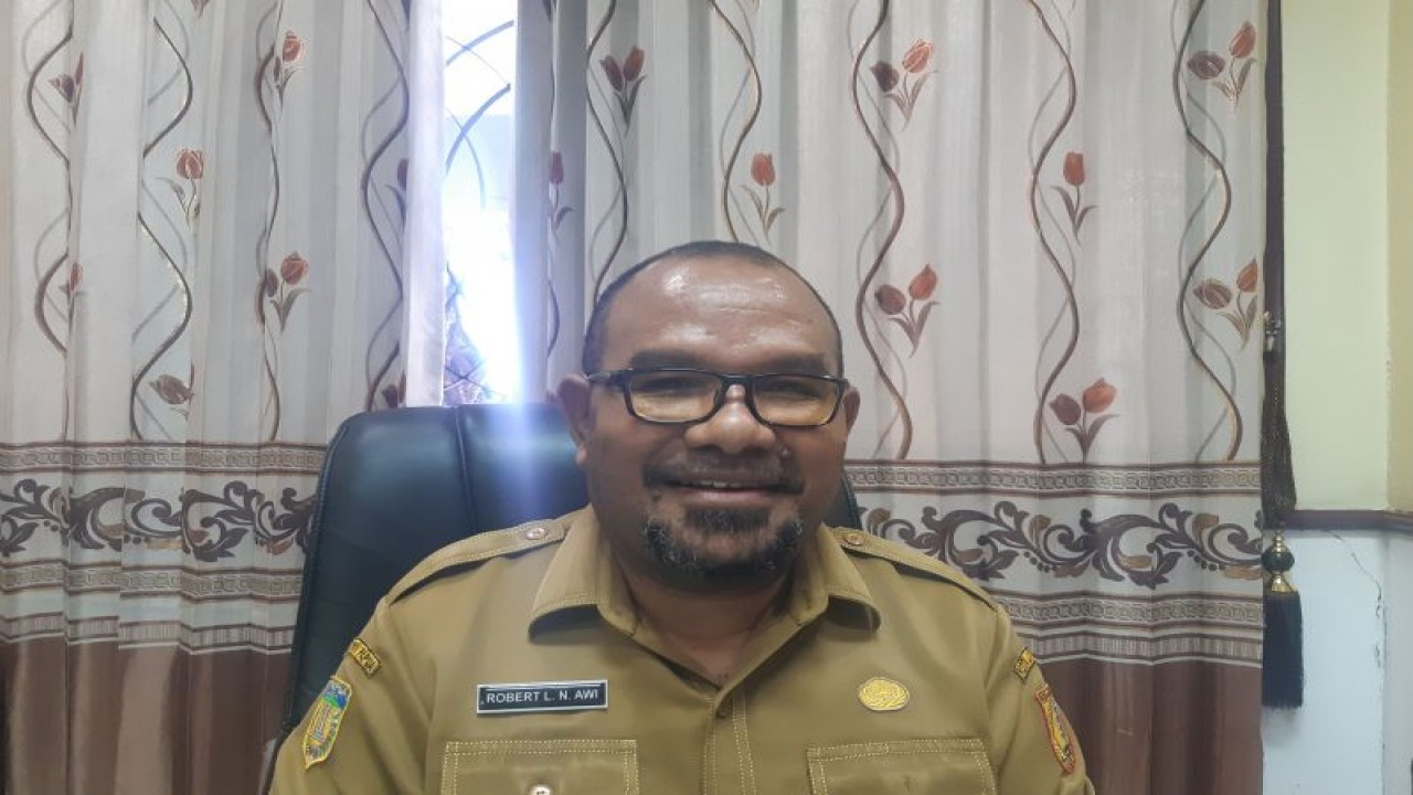 Ketua Harian Dekranasda Kota Jayapura Robert Awi. ANTARA/Ardiles Leloltery