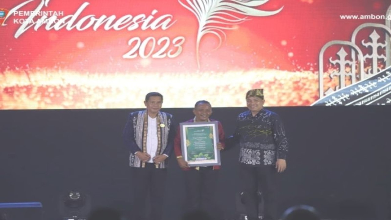 Kota Ambon meraih tiga penghargaan pada ajang Anugerah Pariwisata Indonesia (API) Award ke-8 tahun 2023 yang digelar di Kota Ambon, Maluku. ANTARA/HO-Diskominfosandi Ambon