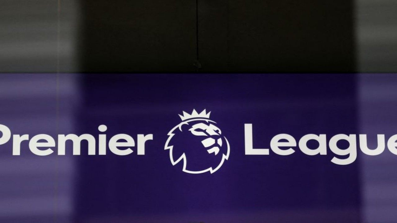 Logo The English Premier League. ANTARA/AFP/Isabel Infantes.