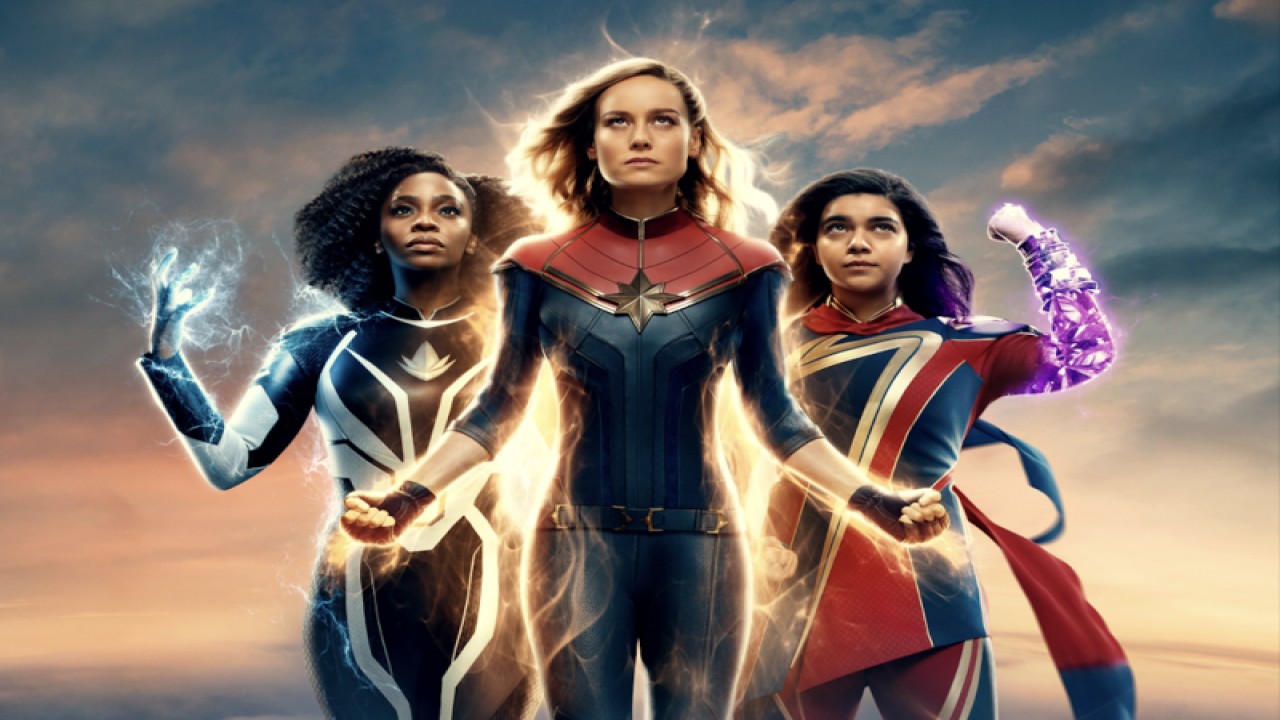 Karakter Carol Danvers yang diperankan oleh Brie Larson (tengah) bersama Kamala Khan yang diperankan Iman Vellani (kanan) dan Monica Rambeau yang diperankan Teyonah Parris (kiri) dalam "The Marvels". ANTARA/Twitter/@MarvelStudios