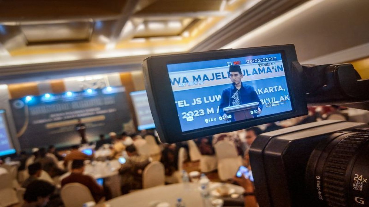 Ketua MUI Bidang Fatwa Asrorun Niam Sholeh dalam acara "Mutada Sanawi III" di Jakarta, Rabu (1/11/2023). ANTARA/Erlangga Bregas Prakoso