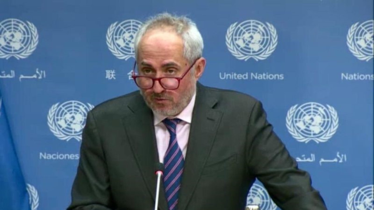 Arsip - Juru Bicara Sekretaris Jenderal PBB Stephane Dujarric mengumumkan UNFCCC dan sejumlah negara menyesalkan pengunduran resmi Amerika Serikat dari Perjanjian Paris, saat jumpa pers di Markas PBB, New York, AS, sebagaimana disiarkan di laman resmi PBB UNifeed, Rabu (4/11/2020). (ANTARA/HO-UNifeed)