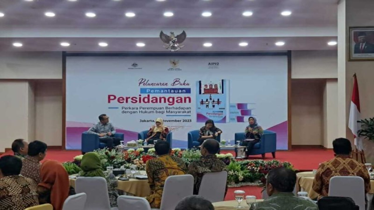 Suasana peluncuran buku Pemantauan Persidangan Perkara Perempuan Berhadapan Dengan Hukum Bagi Masyarakat di Jakarta, Kamis (16/11/2023). (ANTARA/Rivan Awal Lingga)