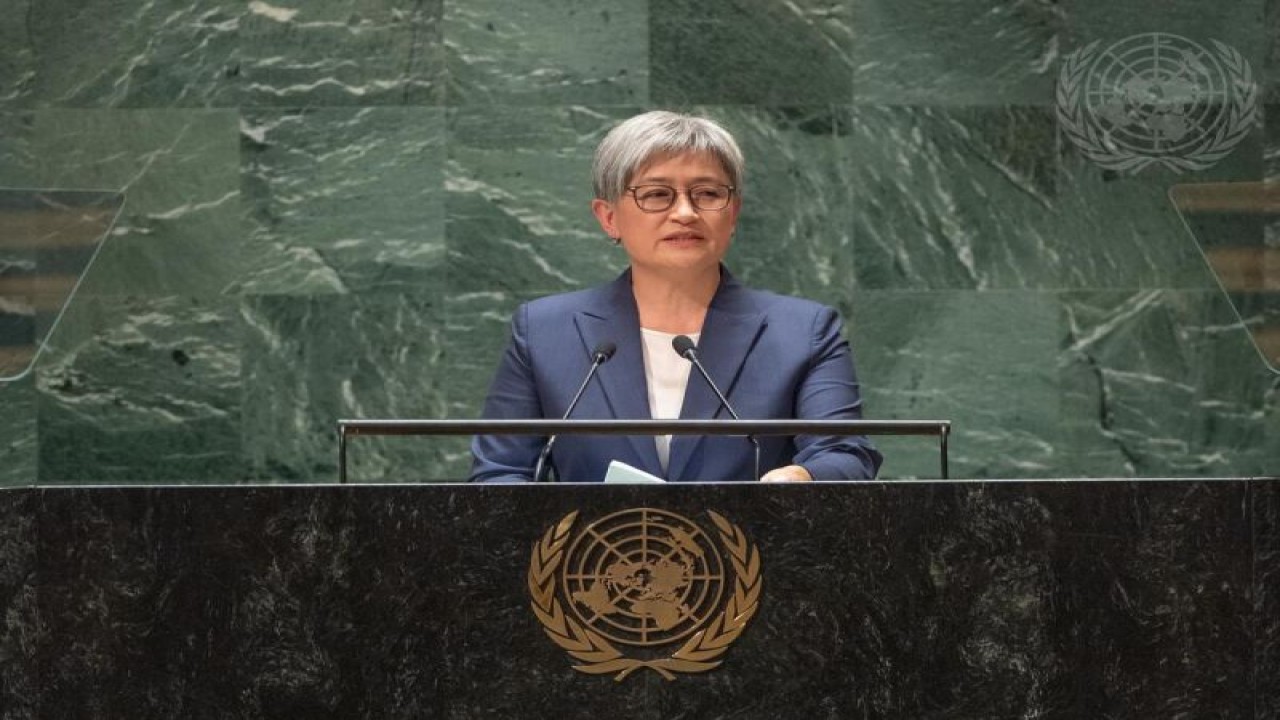 Arsip - Menteri Luar Negeri Australia Penny Wong saat berpidato dalam Sidang ke-78 Majelis Umum PBB di New York, AS, Jumat (22/9/2023). (ANTARA/HO-UN Photo)