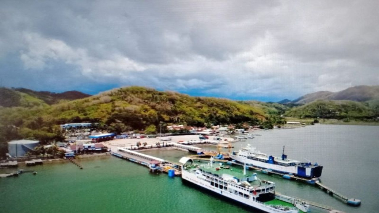 Penyeberangan laut menggunakan kapal ferry. ANTARA/HO-Ditjen Perhubungan Darat, Kemenhub.