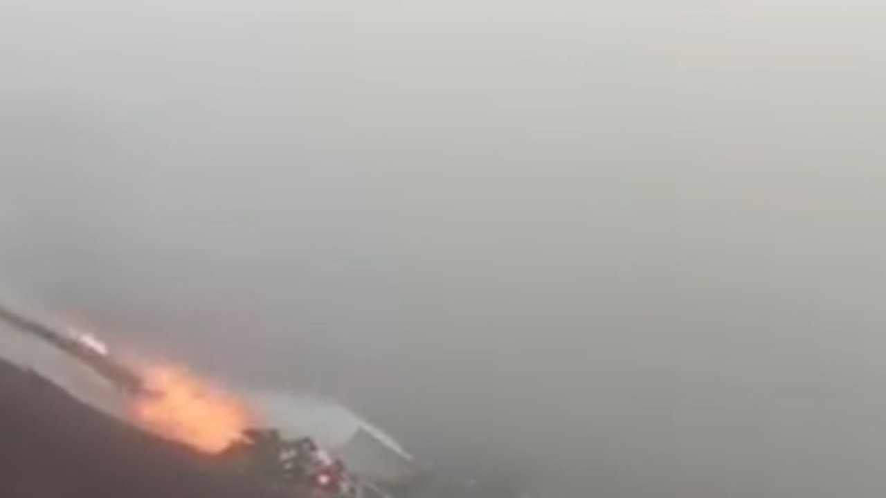 Tangkapan layar pesawat jatuh di Pasuruan, Jawa Timur, Kamis (16/11/2023). (ANTARA/HO-Tangkapan Layar)