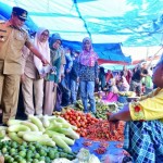 Pj Gubernur Sulsel sertakan tim inflasi pantau harga di Pasar Maros-1700552202