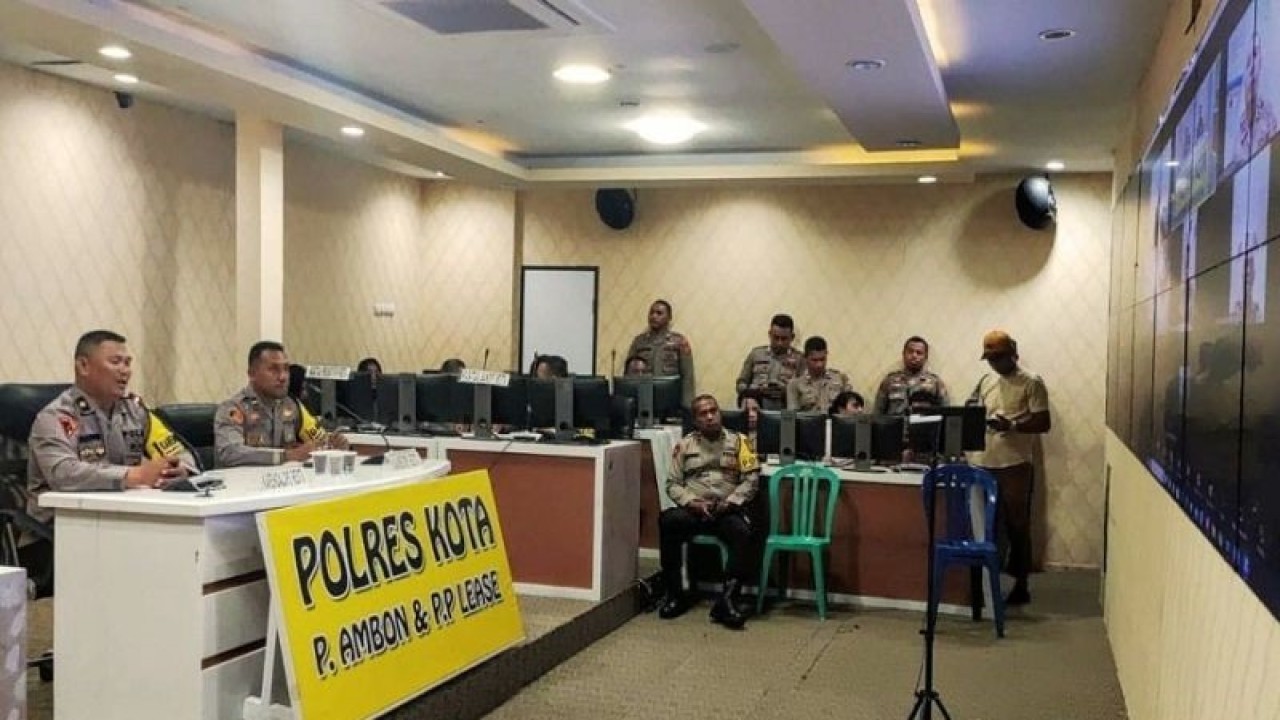 Kegiatan analisa dan evaluasi OMB 2023 Polresta Pulau Ambon dan Pulau-Pulau Lease menjelang kampanye Pemilu 2024, Minggu (26/11/2023). (ANTARA/HO-Polresta Pulau Ambon dan Pulau-Pulau Lease)