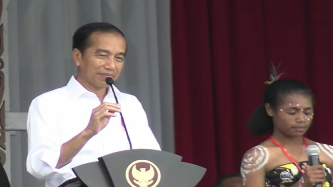 Tangkapan layar - Presiden Joko Widodo saat menghadiri Puncak Acara Sail Teluk Cenderawasih di Kabupaten Biak Numfor, Papua, Kamis (23/11/2023). (ANTARA/Rangga Pandu)