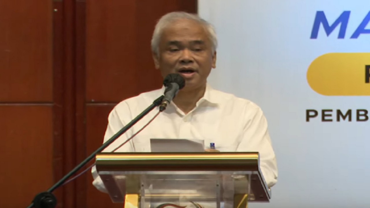 Tangkapan layar - Direktur Pelaksanaan Pembiayaan Infrastruktur Sumber Daya Air Direktorat Jenderal Pembiayaan Infrastruktur dan Perumahan Rakyat Kementerian PUPR Arvi Argyantoro dalam market sounding PLTM Leuwikeris dan PLTM Jenelata di Jakarta, Kamis (23/11/2023). ANTARA/Aji Cakti