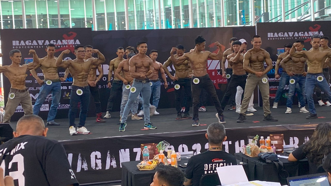 Salah satu momen Ragavaganza ketika para peserta memamerkan hasil latihan rutinnya lewat ajang bodycontest.
